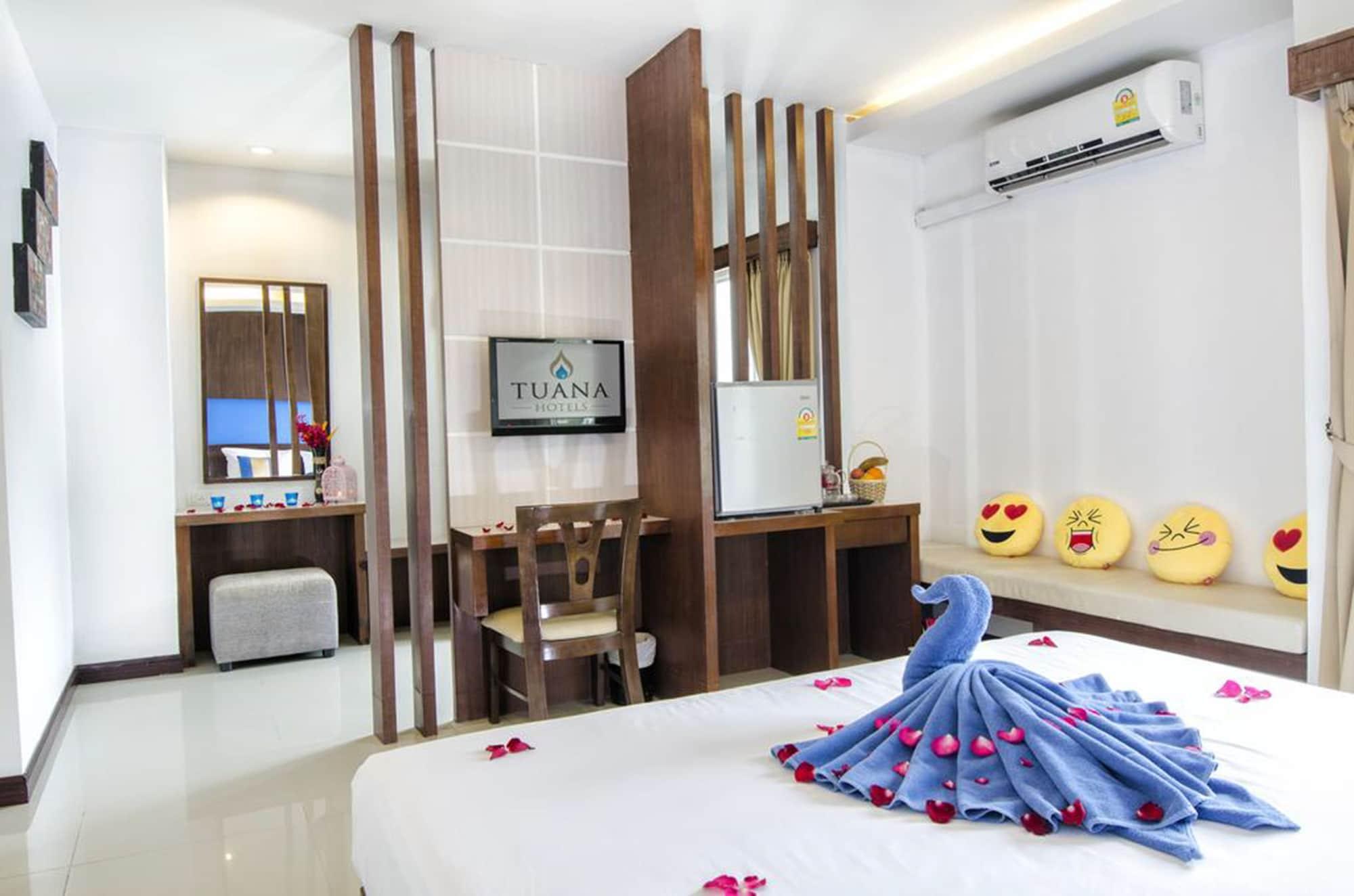 Tuana Blue Sky Patong 호텔 외부 사진