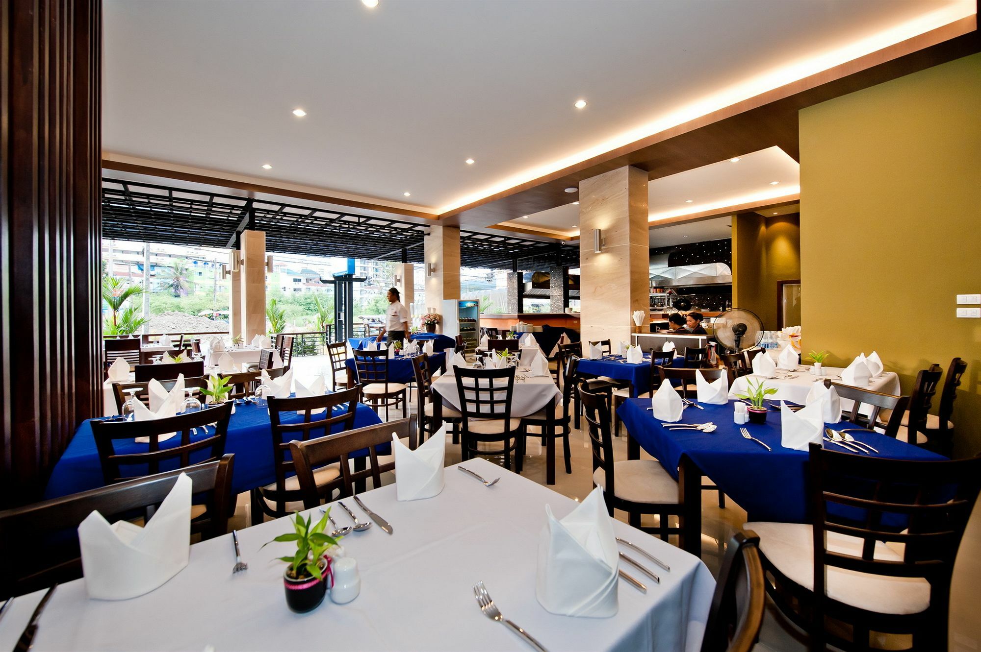 Tuana Blue Sky Patong 호텔 외부 사진